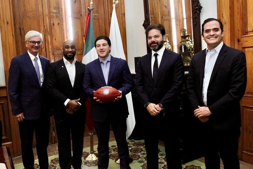 La NFL se pone ‘fosfo’; Samuel García construirá estadios y llevará partidos oficiales de la liga