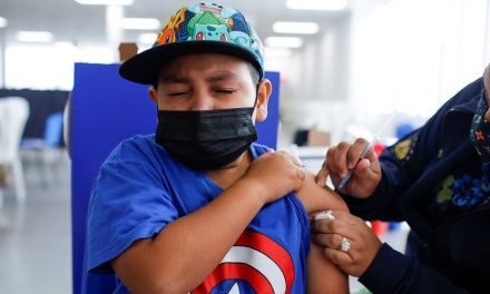 Inicia el lunes vacuna anticovid para menores de edad con comorbilidades en Saltillo
