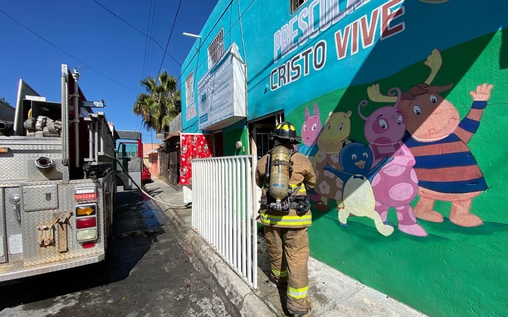Se incendia kínder al sur de Saltillo