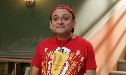 El show debe continuar… Lalo España dedica función a Octavio Ocaña ‘Benito’