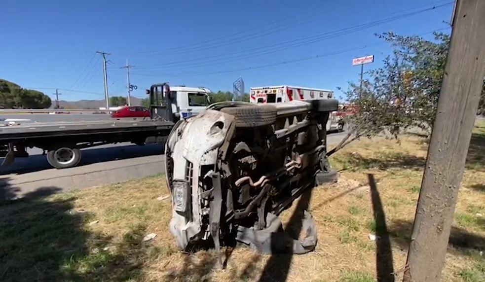 Cuatro lesionados en accidente en la Sal-Mty; dos son menores