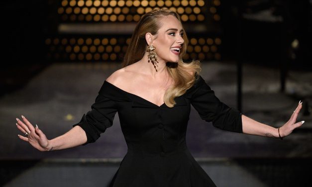 Adele sorprende a sus seguidores con un live