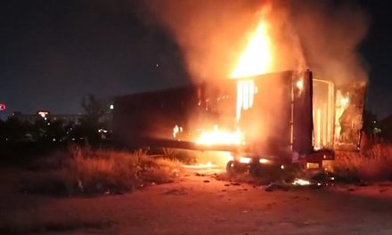 Pirómano provoca incendio en Saltillo… ¡atrás de Pemex!