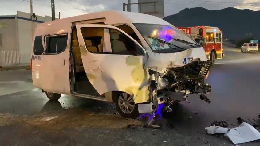 Colisiona transporte por un ‘cerrón’ en la carretera a Zacatecas