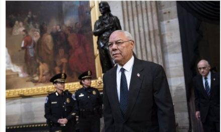 Fallece Colin Powell, líder militar y primer secretario de Estado afroamericano en Estados Unidos