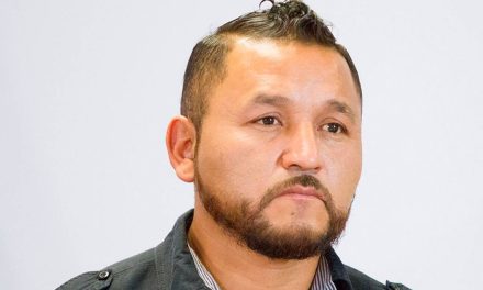 Desaparece ‘El Mijis’ luego de protestar contra Lalo Mora
