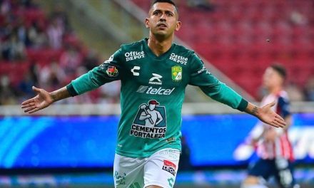 Rayados de Monterrey caen ante León en el Gigante de Acero