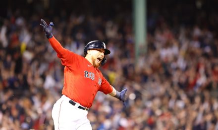 Red Sox supera a Rays en 13 entradas y con polémica