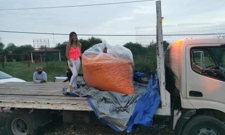 Regalan a joven una bolsa de su propio peso en ‘Cheetos’