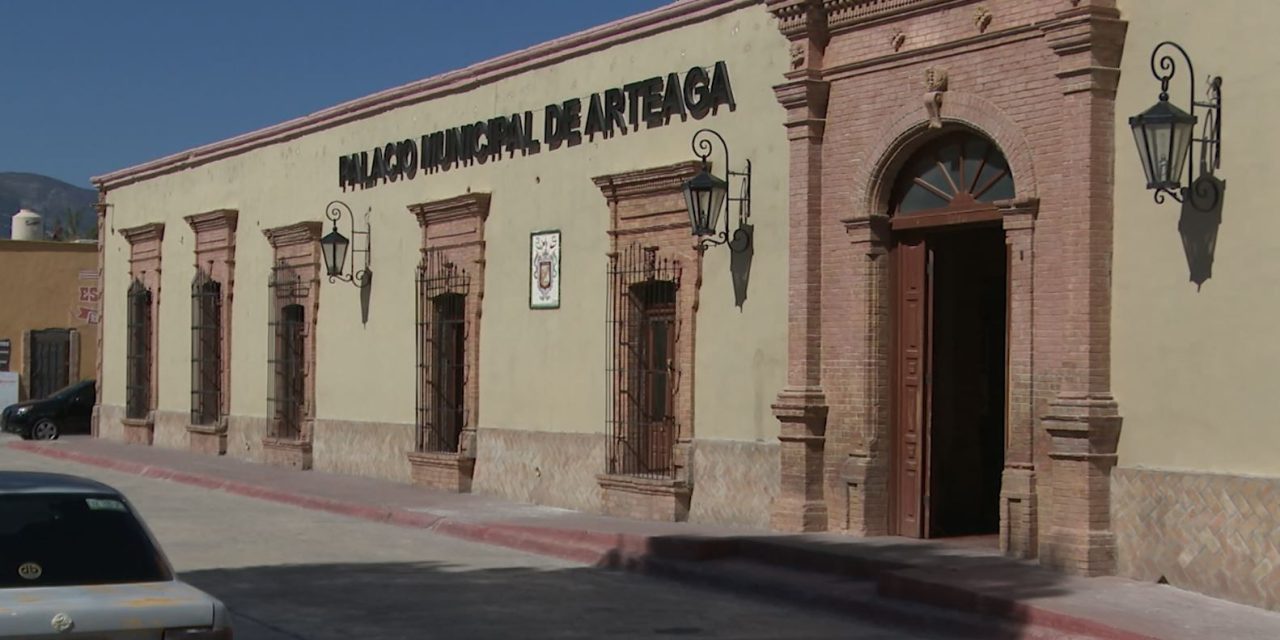 Adopta Arteaga programas de Saltillo