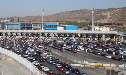Anuncia EU reapertura de frontera con México a viajes no esenciales