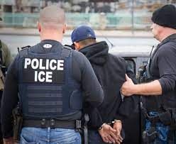 Estados Unidos limitará el arresto a migrantes en espacios protegidos