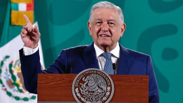 AMLO dice que ‘no hay para dónde hacerse’; llama al PRI a definirse sobre reforma eléctrica