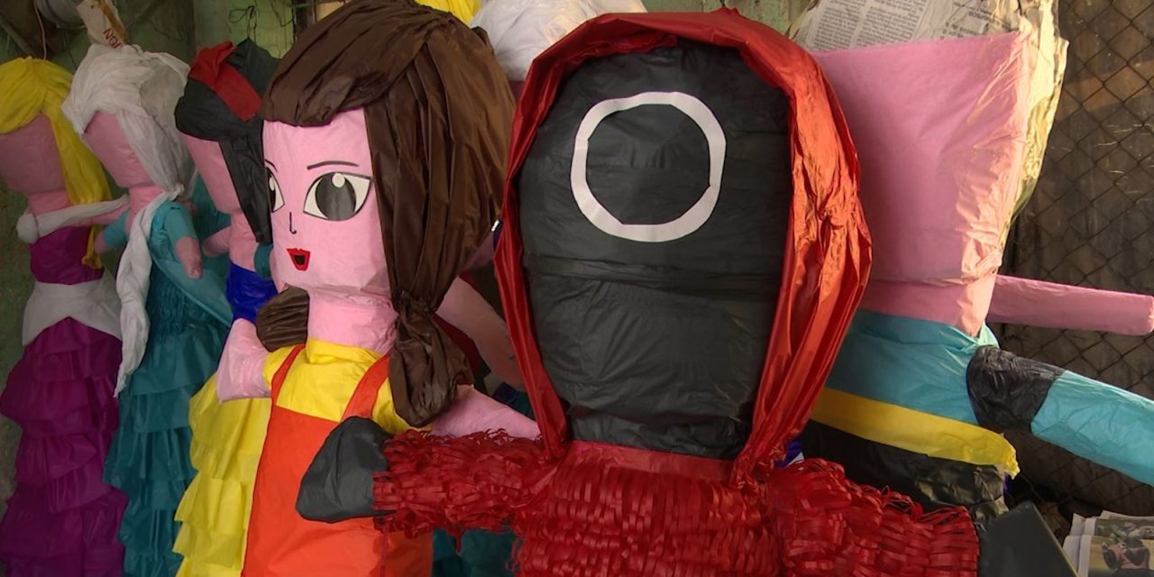 Venden en Saltillo piñatas del Juego del Calamar