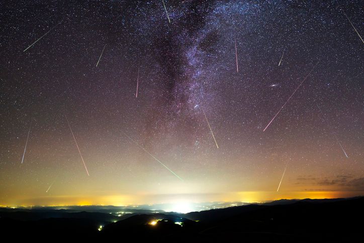 La lluvia de estrellas Oriónidas, te decimos a qué hora y en dónde verlo