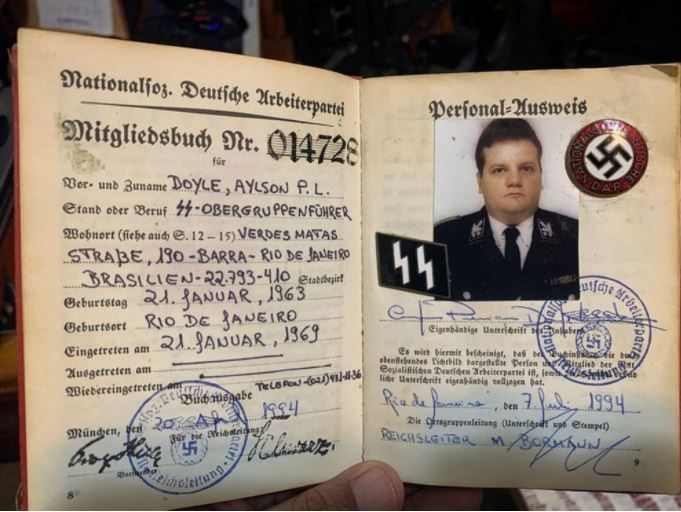 Querían detener a un pedófilo y encontraron impactante colección de objetos nazis