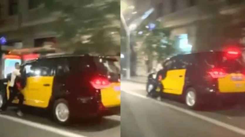 ¡Agárrese recio!; taxista arranca con todo y asaltante en Barcelona (video)