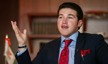 Samuel García aprueba el aforo del 100 por ciento en escuelas públicas y privadas
