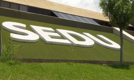 Celebran 100 años de fundación de la SEP