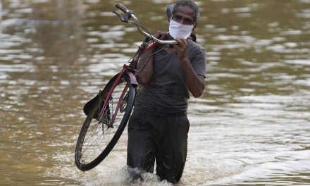 Lluvias intensas dejan 16 muertos y miles sin hogar al sur de la India