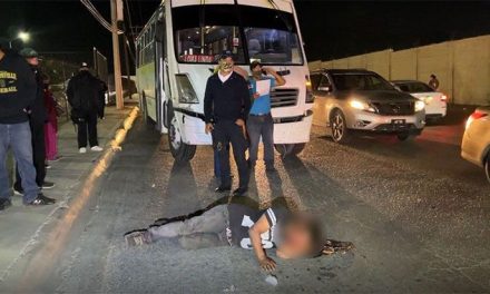 Camión embiste a indigente al oriente de Saltillo