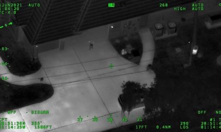 Niña de 14 años que disparó con escopeta y un AK-47 contra la policía será juzgada como adulta en Florida