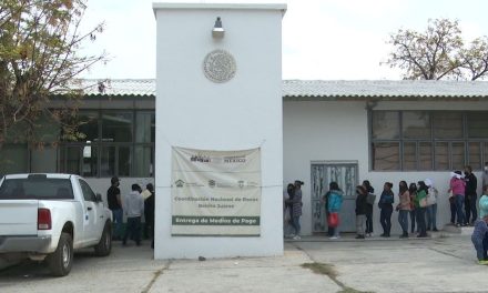 Falla página de Registro de Becas Benito Juárez; padres de familia tienen que acudir de manera personal