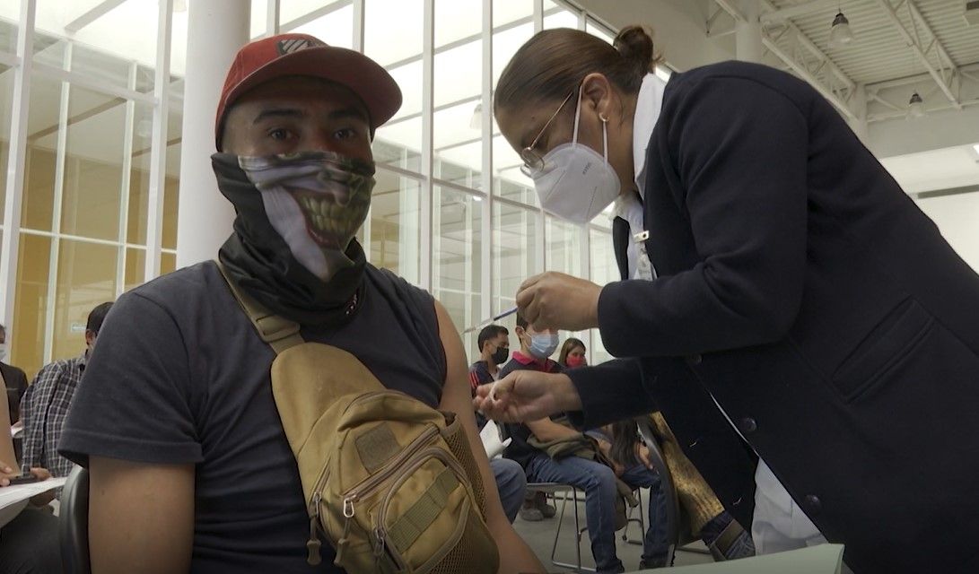 Por fin llegan vacunas para rezagados mayores de 18 años en Saltillo