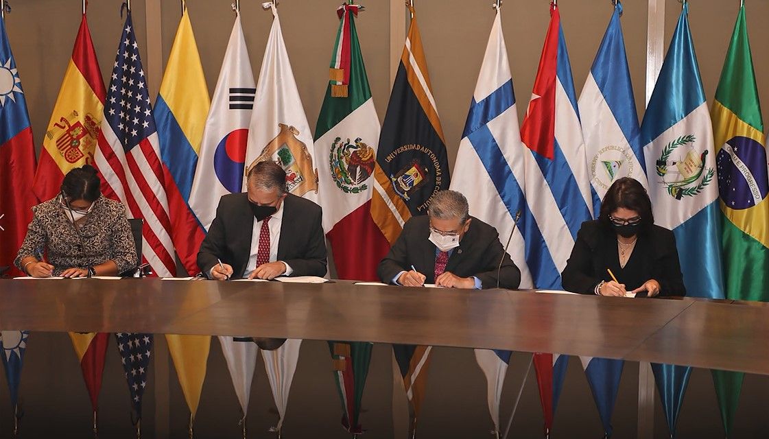 UAdeC y otras 11 universidades acuerdan velar por grupos vulnerables, género y cultura de paz