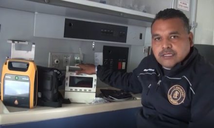 Equipan con aparatos de última generación a Bomberos de Parras