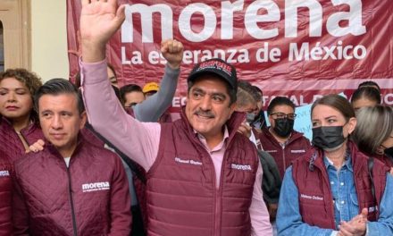 De azul a guinda: Manuel Espino, exdirigente del PAN, se suma a Morena