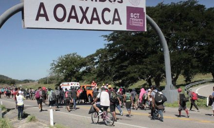 Caravana migrante llega a Oaxaca luego de abandonar Chiapas