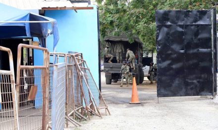 Otra masacre en la Penitenciaría del Litoral: 52 reos asesinados y 10 heridos.