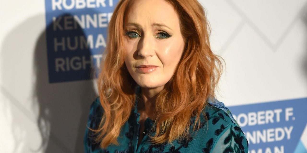 J.K. Rowling recibe amenazas de muerte; la acusan de transfobia