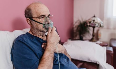 La importancia de vacunar contra la neumonía a los adultos mayores