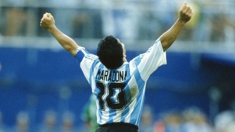 A un año de la muerte de Maradona nadie puede acercarse a su tumba