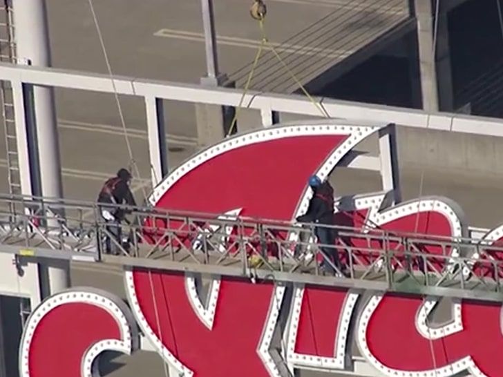 Cleveland retira el letrero de Indios del Progressive Field