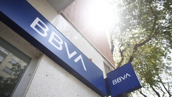 ‘Ya quedó joven’, BBVA restablece el servicio después de 8 horas