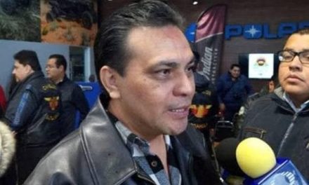 Ramiro Pérez Arciniega niega apoyo a educación en Parras