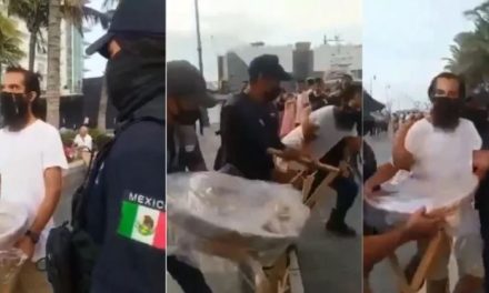 Inspectores arrebatan pan y someten a vendedor invidente en Veracruz (video)
