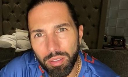 ‘Estamos vivos de milagro’; Poncho de Nigris sufre grave accidente en la carretera Saltillo-Monterrey
