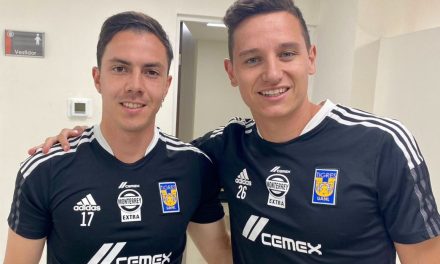 Sebastián Córdova ya es jugador de Tigres y Thauvin lo recibe