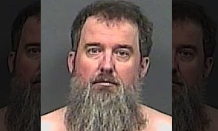 Fue el ‘Maestro del Año’ y ahora lo arrestan por abusar sexualmente de dos menores en Tennessee