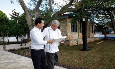 AMLO supervisa avances en obras del Tren Maya