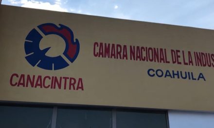 Levantan la mano dos para dirigir la Canacintra