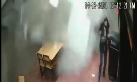 Derrumbe de techo deja un muerto en Tijuana (video)