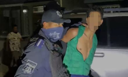 Taxistas se unen para detener a presunto ladrón en Saltillo