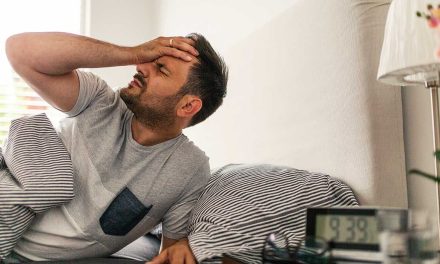 ¿Tienes cruda? Podrían ser síntomas de la variante Ómicron