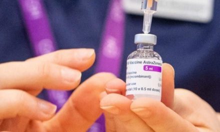 Declaran necesario refuerzo de AstraZeneca para evitar covid grave