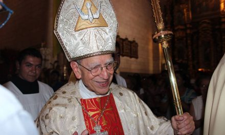 ¡Milagro divino! El obispo emérito Francisco Villalobos se recupera de covid-19 y mañana cumple 101 años de vida